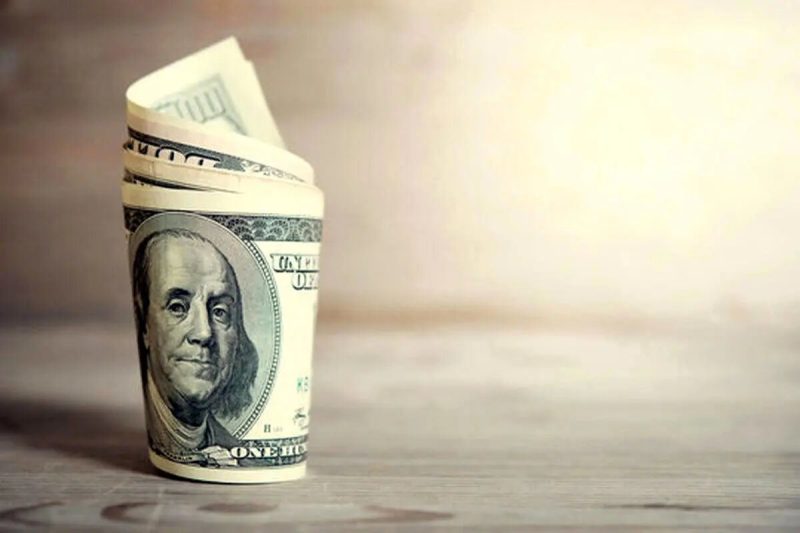 دلار به کف قیمت چند ساله سقوط کرد